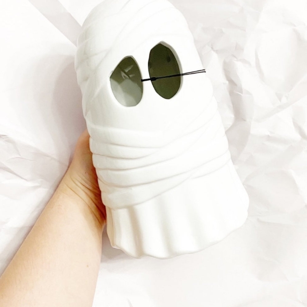 Mummy ghost , light up mummy ghost NWT 👻 Ghost decor, ghost statute